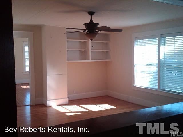 2nd image of 2213 Stewart St