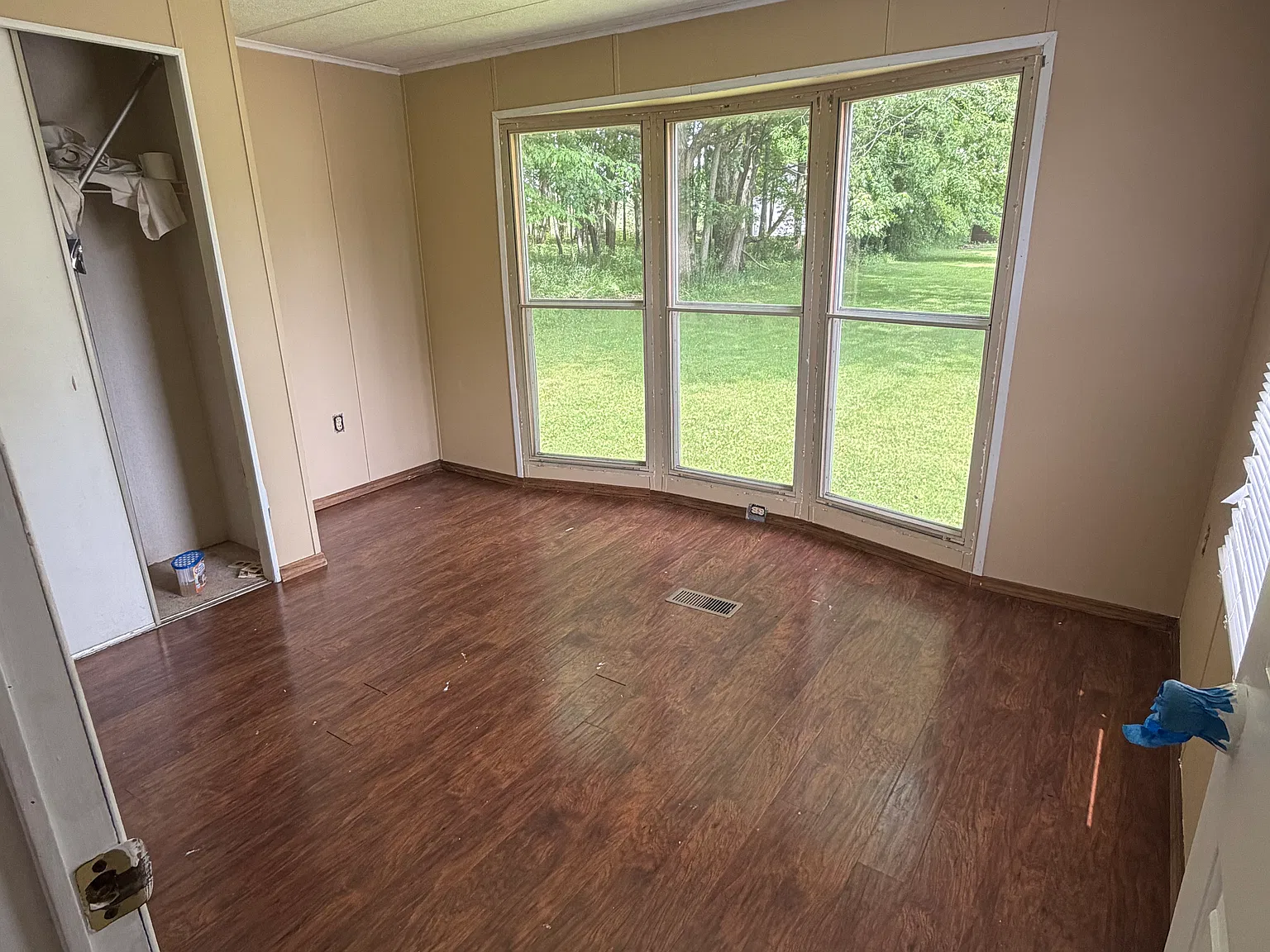 2 bed, $1,300 — Photo 2