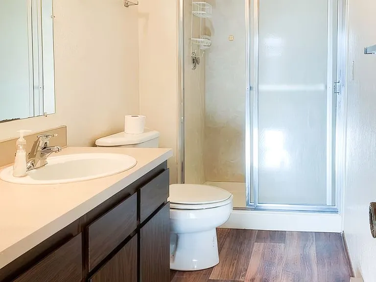 8732 Phinney Ave N #201 — Photo 6