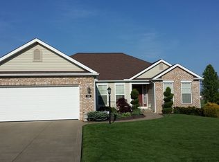 146 Canterbury Ct, Columbiana, OH 44408