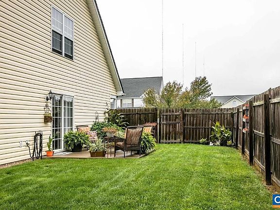 5th image of 212 Inglecress Rd