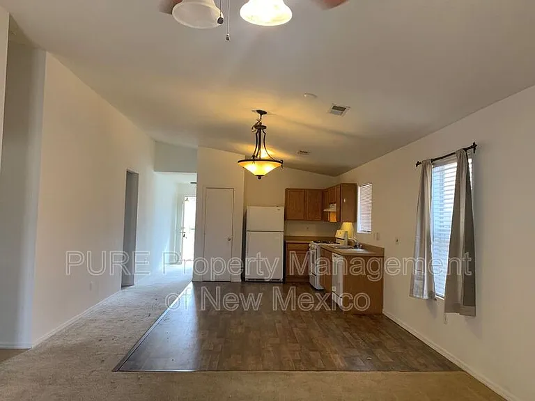 915 Blackbird Dr SW — Photo 6