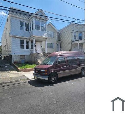 2nd image of 754 S 20th St Floor 2