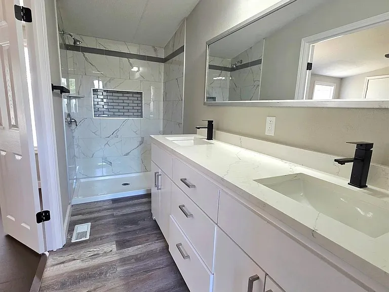 312 Paddock St #1 — Photo 9