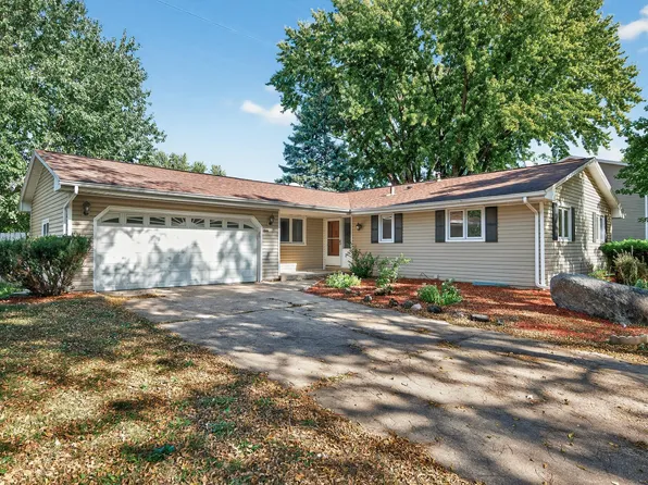 11459 Galtier Dr, Burnsville, MN 55337