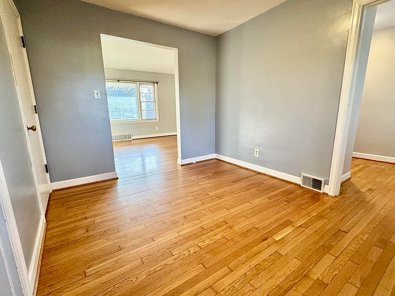 479 Stratford Dr — Photo 15