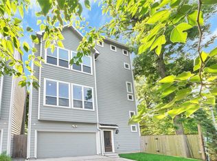 712 E 28th St, Houston, TX 77009