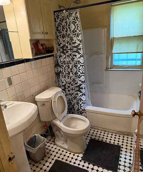 20419 Yonka St — Photo 9