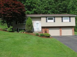 1508 Drexel Dr, Vestal, NY 13850
