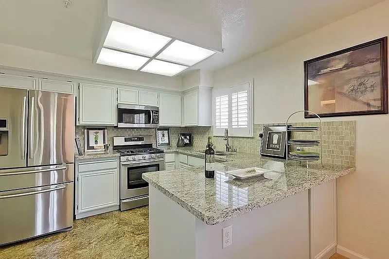 153 Margo Dr — Photo 3