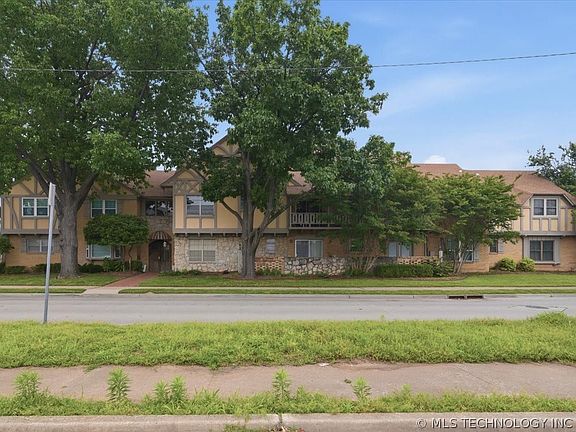 5th image of 1107 E 45th Pl S #Su18