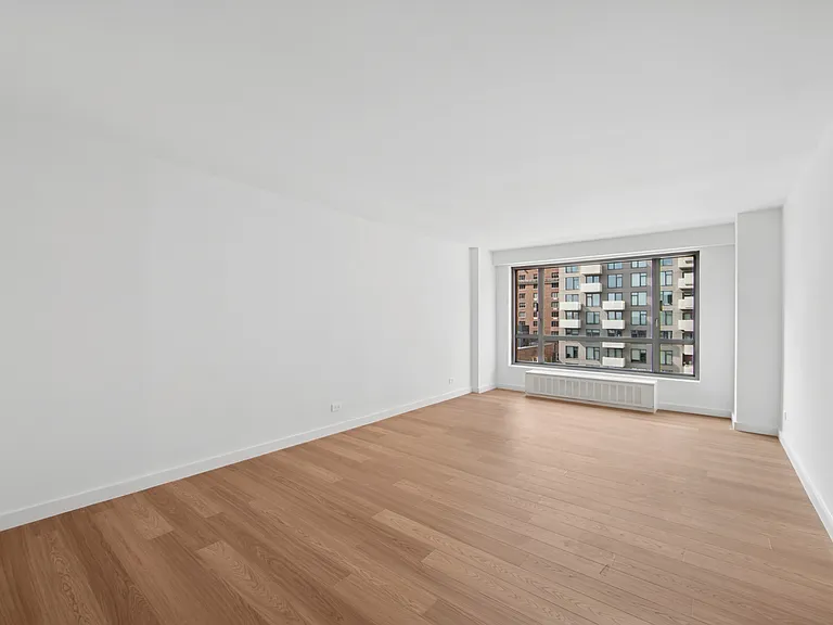 501 E 87th St #10D — Photo 2