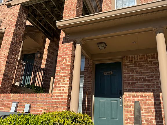 2nd image of 2741 Barclay Way