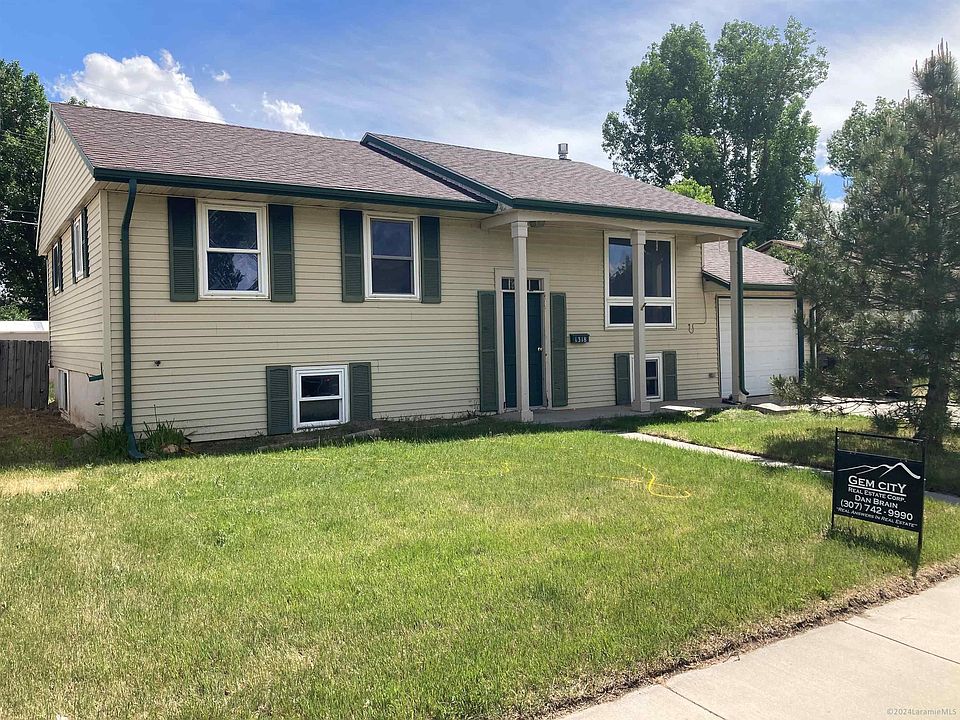 1st image of 1318 Palmer Dr
