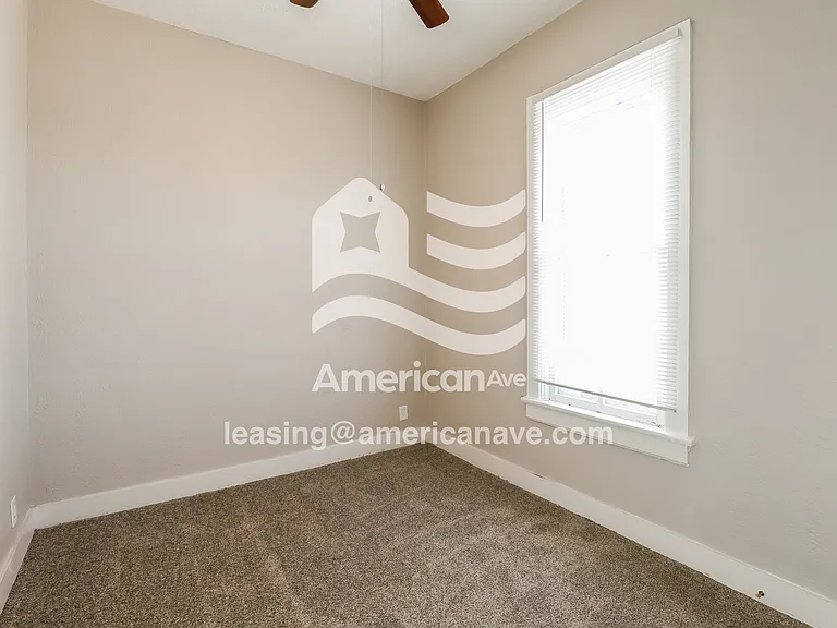 1352500_011_wm_-_bedroom_13381256.jpg