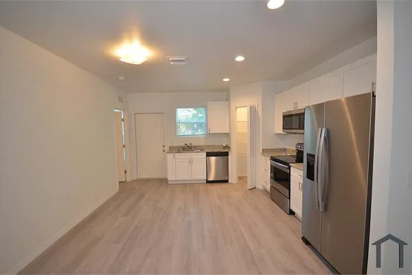 3341 Willard St — Photo 7