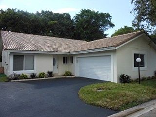 1st image of 450 Shadow Wood Ln
