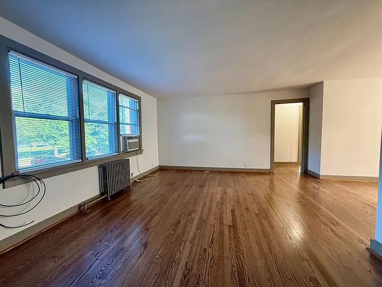 1400 Kenmore Ave #C1 — Photo 3