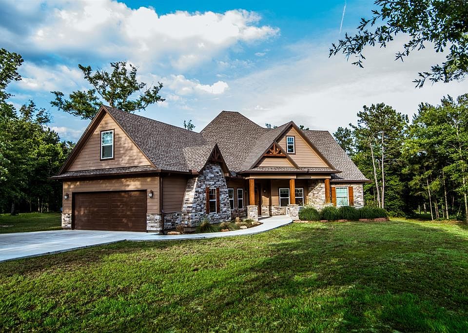1st image of 28 Brandenburg Ln