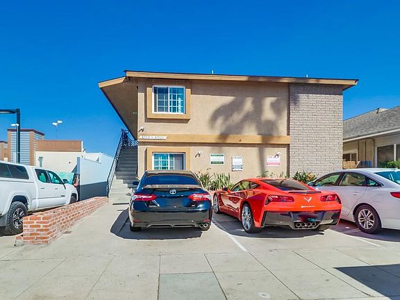 2nd image of 4774 W Point Loma Blvd #A