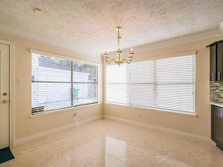 21203 Park Brook Dr — Photo 9