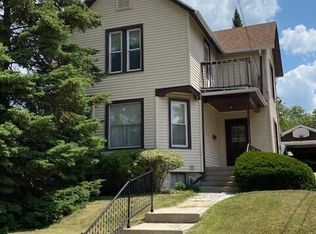 348 N John St, Mayville, WI 53050