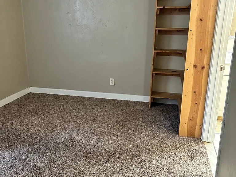 727 California St — Photo 11
