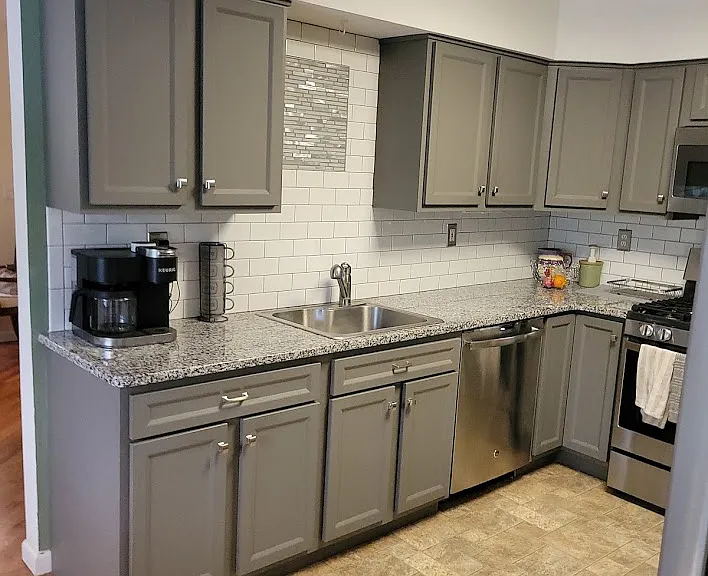 88 Hawthorne Ave — Photo 6