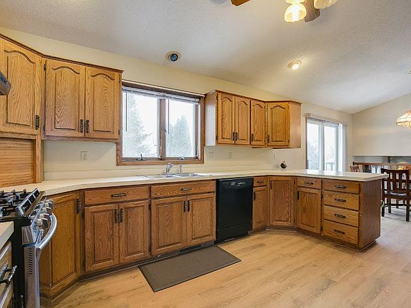 4th image of 1190 Frank Ct E
