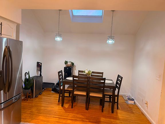 4th image of 179 Chestnut St Floor 2