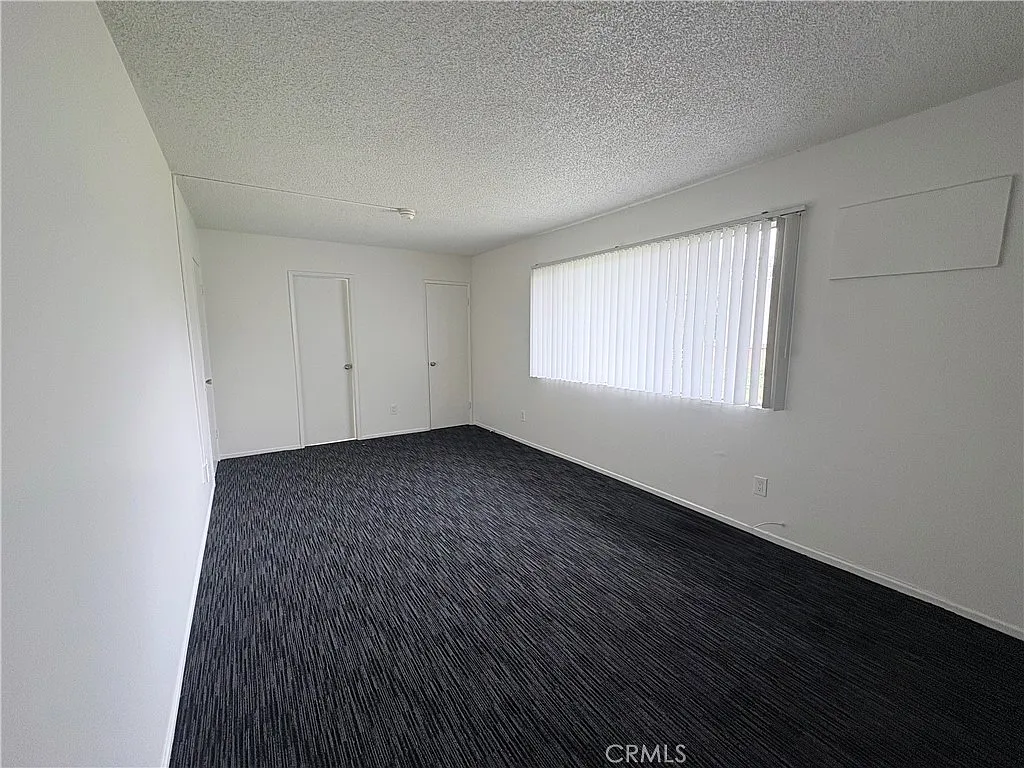 Studio, 260 sqft, $1,025 — Photo 3
