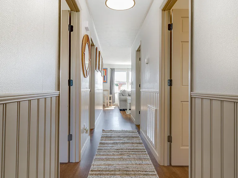 109 Mayfield Dr #2 — Photo 4