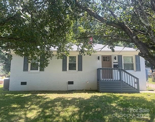 1st image of 1032 Barrow Ct