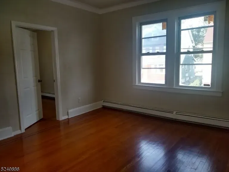 326 Field Pl #2L — Photo 17