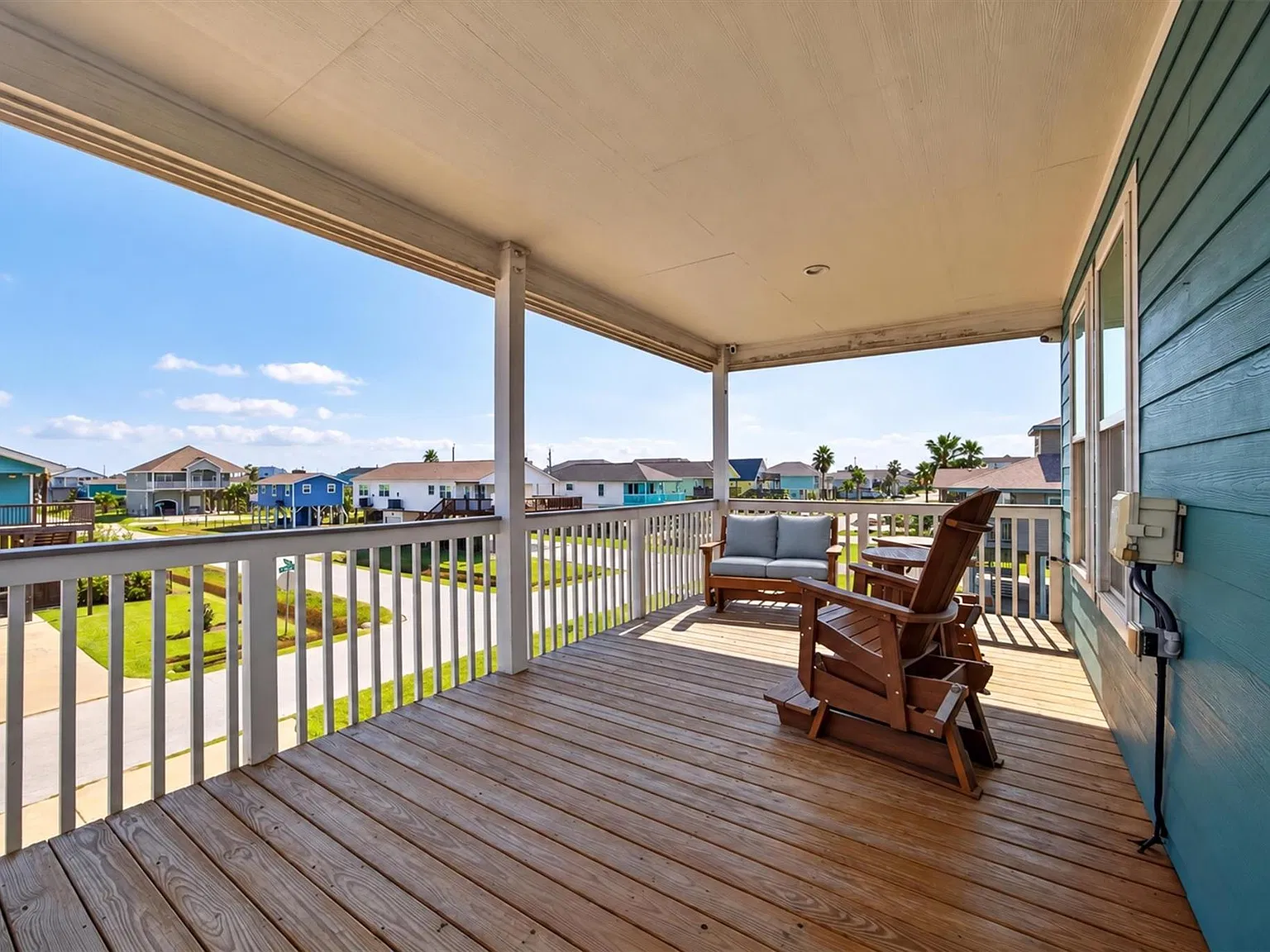 3 bed, 2.0 bath, 1568 sqft, $3,500 — Photo 3