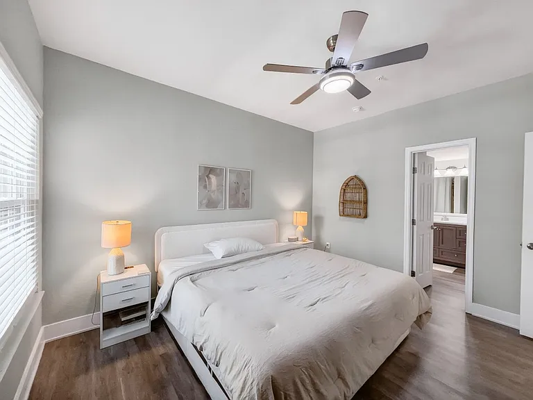23640 Walden Center Dr #206 — Photo 13