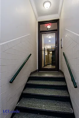 Rented by LC Lemle Real Estate Group | media 16