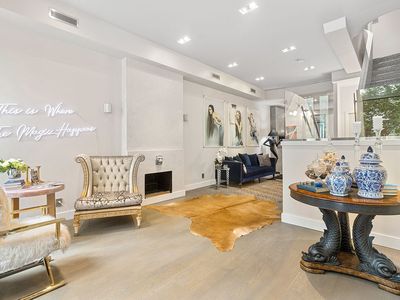 310 E 69th St, New York, NY, 10021