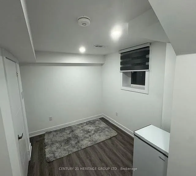 7 Larkfield Cres #2 — Photo 26