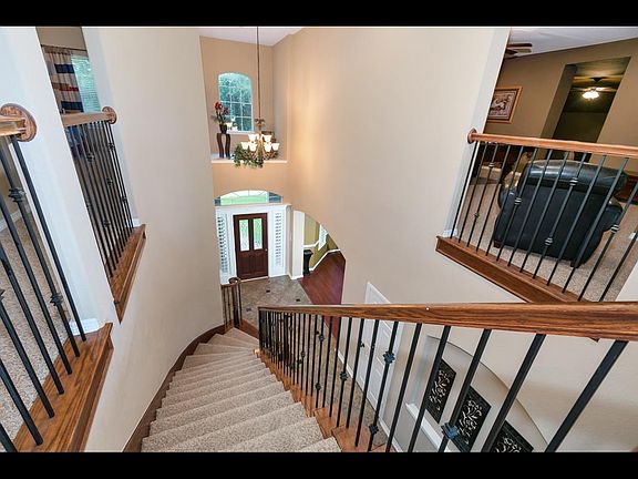 3rd image of 8718 Stowe Creek Ln