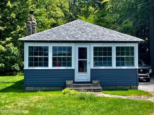 83 Hunt Lake Rd Road, Corinth, NY 12822
