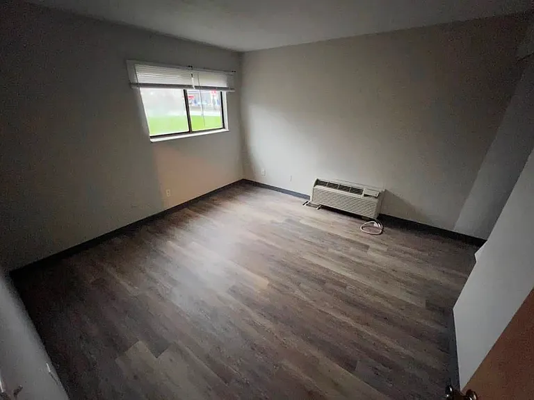 815 Orchard St #4 — Photo 8