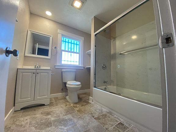 4th image of 1421 52nd Ave #1421