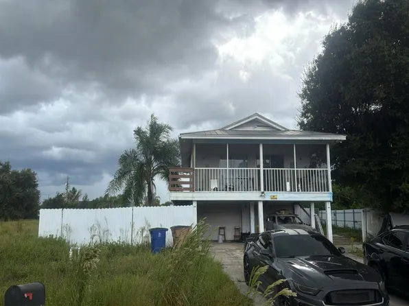 4017 3rd St SW, Lehigh Acres, FL 33976