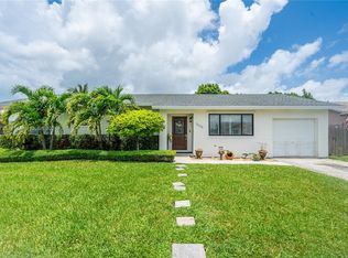 13215 SW 253rd Ter, Homestead, FL 33032