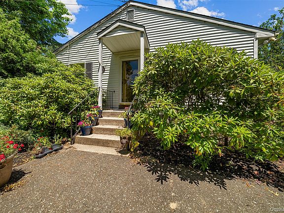 2nd image of 47 Floral Road