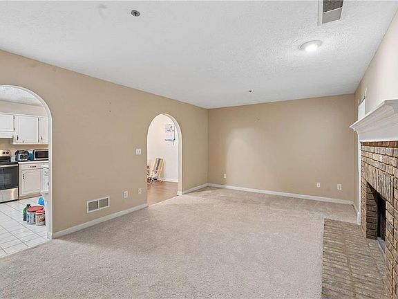 4th image of 1759 Soapstone Ct