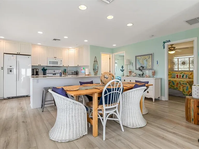 9750 Little Gasparilla Is — Photo 44
