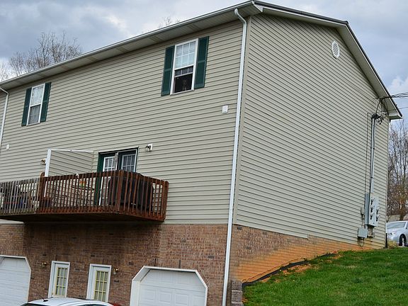 1 Car Drive Under Garage