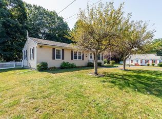 66 Chestnut St, Leominster, MA 01453